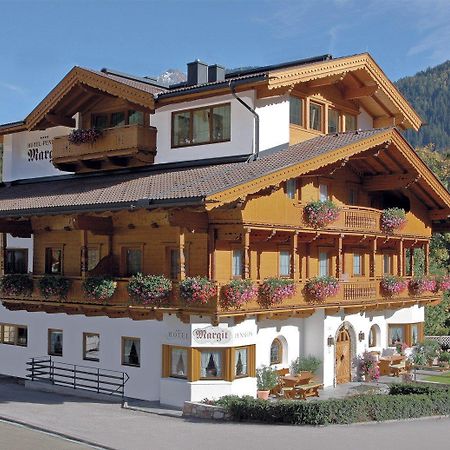 Hotel Margit Финкенберг Экстерьер фото