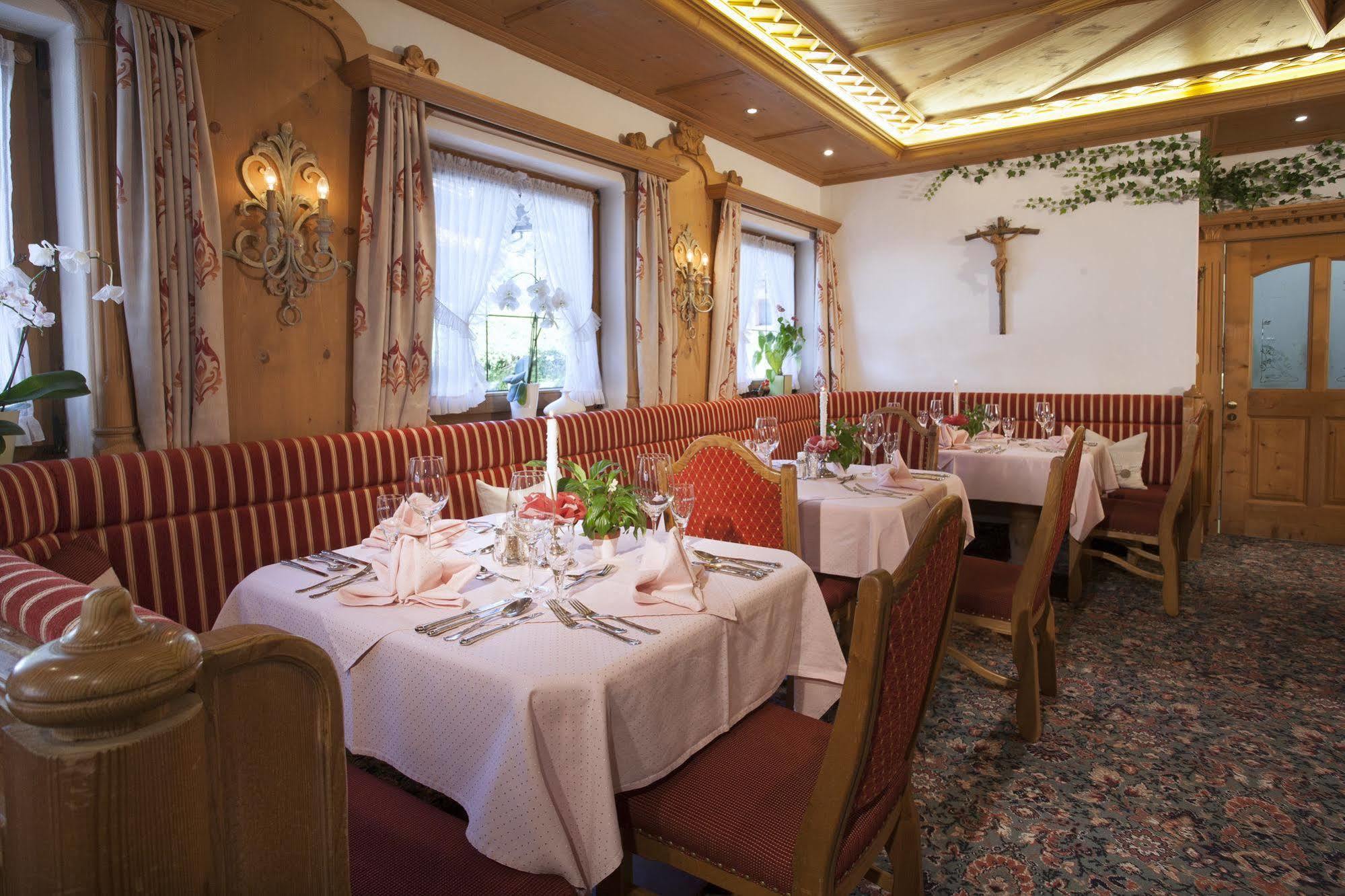 Hotel Margit Финкенберг Экстерьер фото